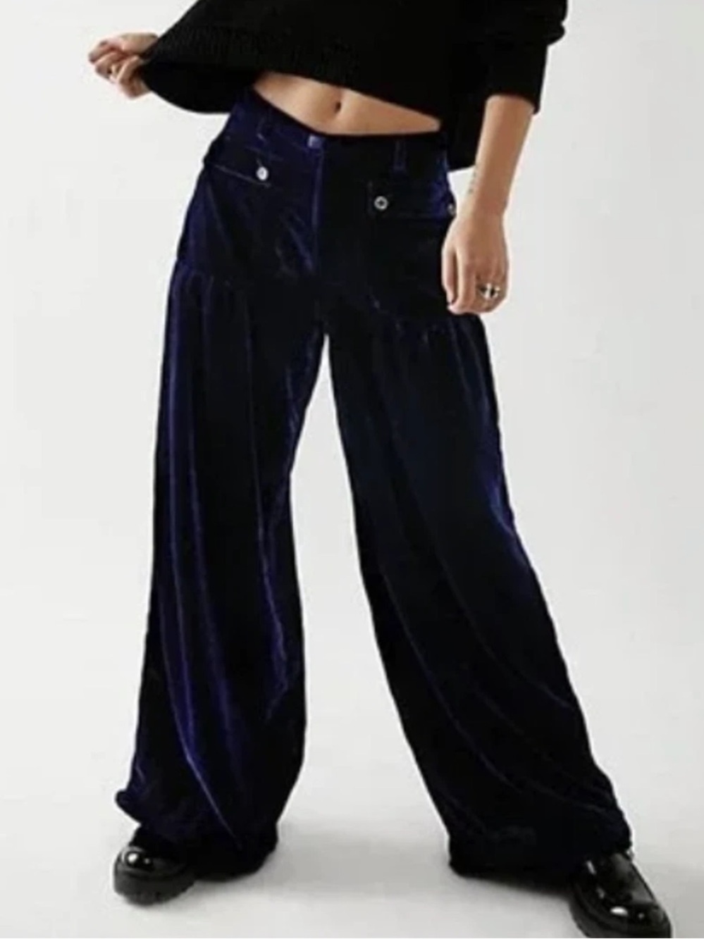 Size 27 free people lotus navy velvet pants